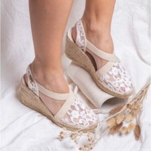 Toni Pons Terra-F Ecru Espadrille Floral Cutout Wedge Sandals Size 8 US